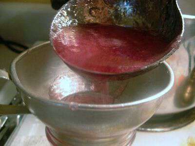 Sterilizing jars for jelly
