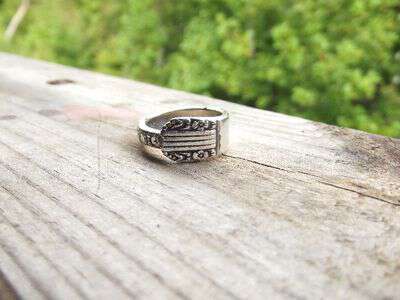 Spoon rings can be made at home