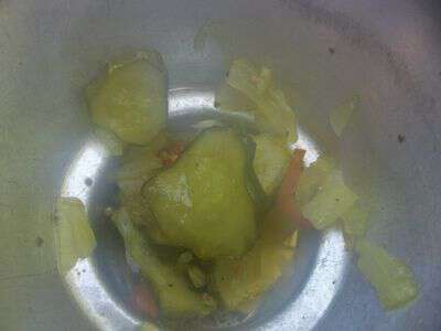 Easy cucumber pickles
